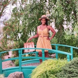 Meet your Posher, Danielle